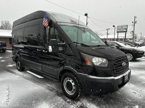 Used 2017 Ford Transit 350 XL image 4