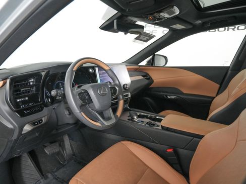 Certified 2024 Lexus RX 350 Premium Plus image 10