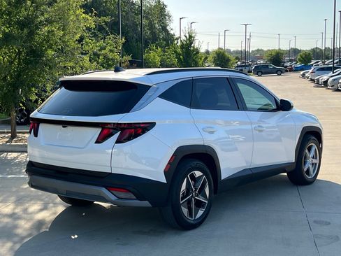 Used 2025 Hyundai Tucson SEL FWD image 11