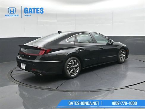 Used 2021 Hyundai Sonata SEL w/ Cargo Package image 2