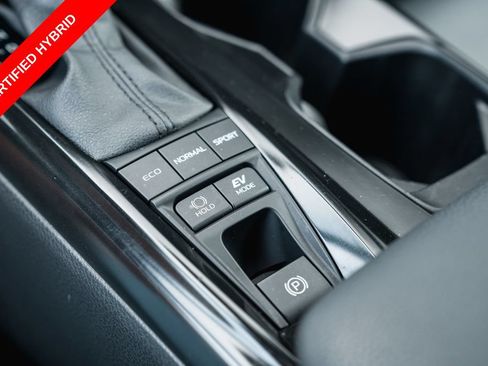 Used 2025 Toyota Camry SE FWD image 18