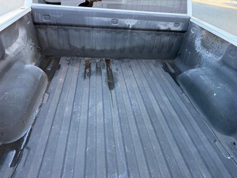 Used 2013 Chevrolet Silverado 1500 2WD Crew Cab Hybrid image 28