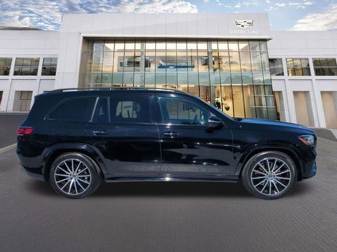 Used 2022 Mercedes-Benz GLS 450 4MATIC image 4