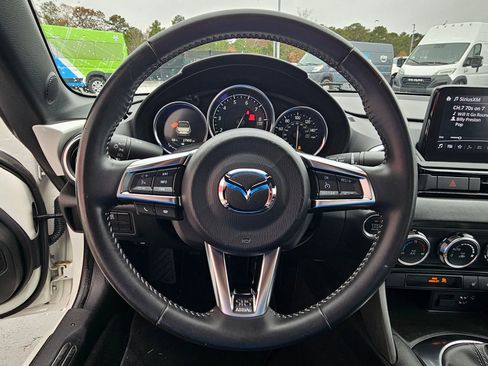Used 2023 MAZDA MX-5 Miata Grand Touring image 16
