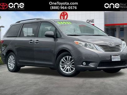 Used 2017 Toyota Sienna XLE w/ XLE Navigation Package