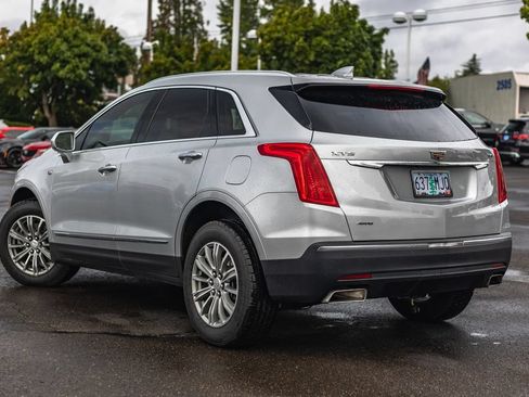 Used 2017 Cadillac XT5 Luxury w/ Driver Awareness Package AWD/4WD image 5
