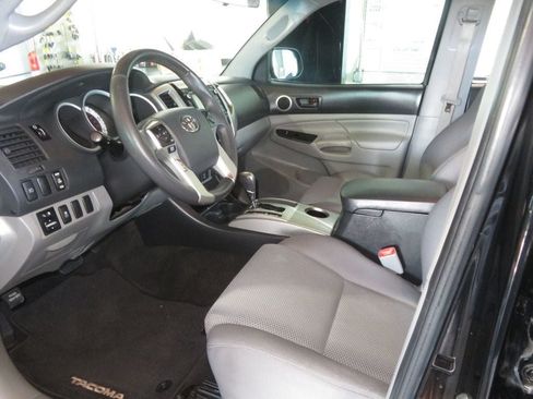 Used 2014 Toyota Tacoma PreRunner w/ TRD Sport Package RWD image 20