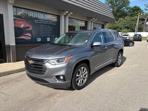 Used 2019 Chevrolet Traverse Premier w/ LPO, Floor Liner Package AWD/4WD image 2