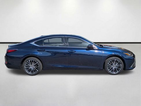 Used 2022 Lexus ES 350 w/ Premium Package FWD image 4