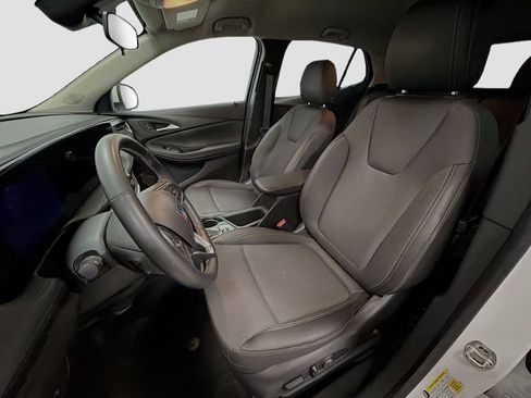 Used 2024 Buick Encore GX Preferred w/ Comfort Package FWD image 34