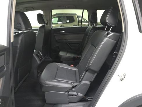 Used 2023 Volkswagen Atlas SEL R-Line AWD/4WD image 15