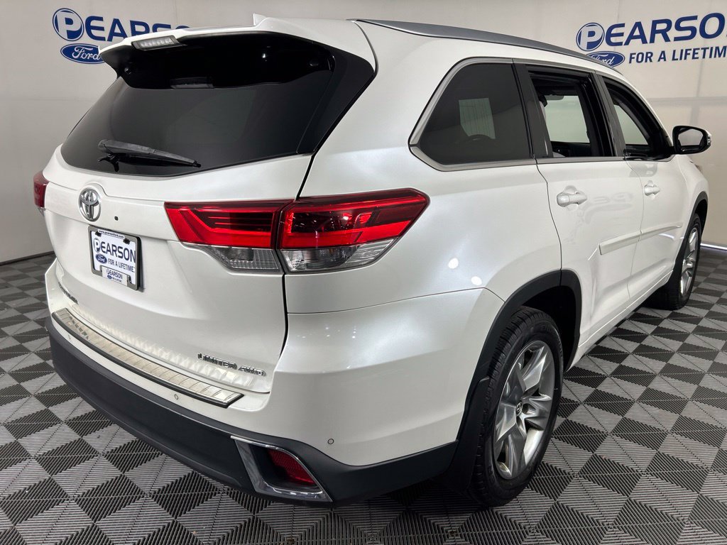 Used 2019 Toyota Highlander Limited AWD/4WD image 5