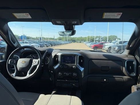 Used 2023 Chevrolet Silverado 3500 LTZ w/ LTZ Convenience Package AWD/4WD image 22
