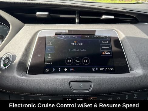 Used 2023 Cadillac XT4 Premium Luxury w/ Cold Weather Package AWD/4WD image 18