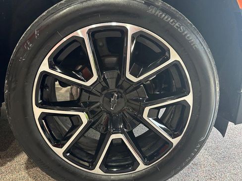 Used 2021 Chevrolet Suburban RST image 16