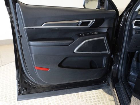 Used 2022 Kia Telluride S FWD image 9