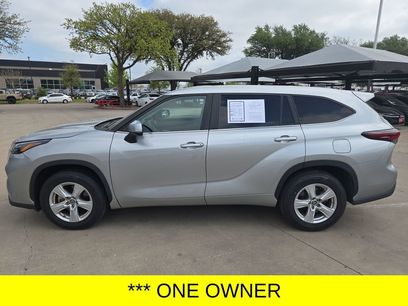 Used 2024 Toyota Highlander LE