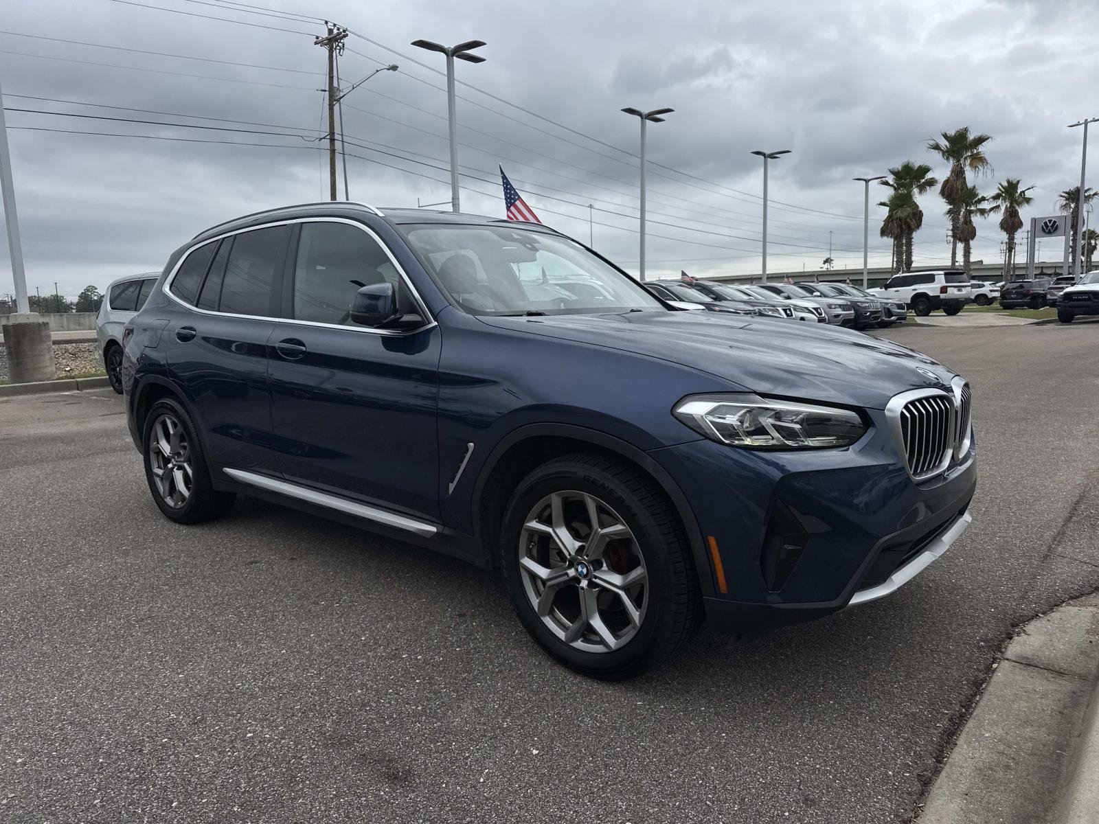 Used 2024 BMW X3 sDrive30i w/ Premium Package RWD image 3