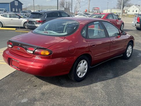 Used 1996 Ford Taurus GL image 12