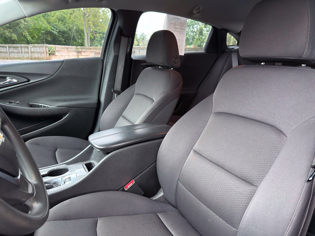 Used 2024 Chevrolet Malibu LT FWD image 23