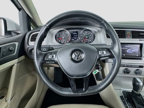 Used 2015 Volkswagen Golf S FWD image 11