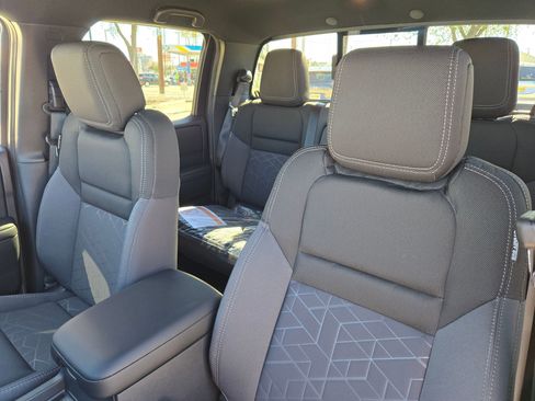 New 2026 Nissan Frontier SV w/ SV Convenience Package image 9