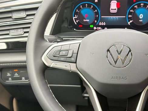 New 2026 Volkswagen Atlas Cross Sport SE AWD/4WD image 16