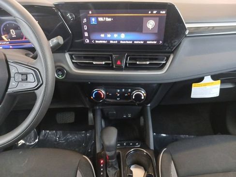 Used 2026 Chevrolet TrailBlazer LT w/ Driver Confidence Package FWD image 3