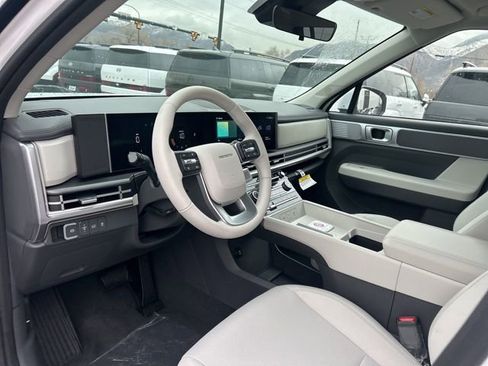 New 2026 Hyundai Santa Fe SE image 9