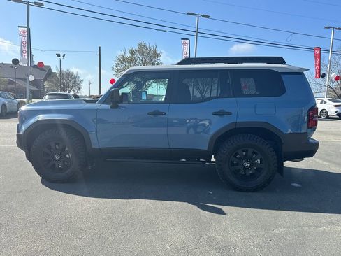 Used 2024 Toyota Land Cruiser image 6