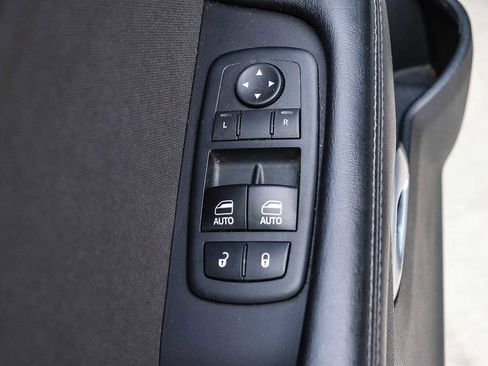 Used 2017 Dodge Challenger SXT w/ Blacktop Package image 29