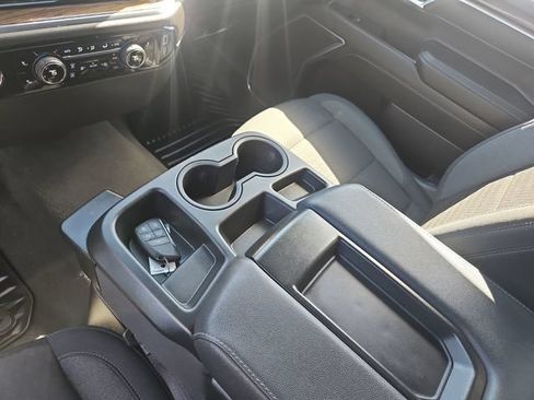 Used 2024 Chevrolet Silverado 1500 LT AWD/4WD image 24