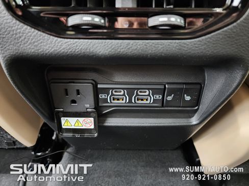 New 2025 Jeep Grand Cherokee Limited w/ Black Appearance Package image 44