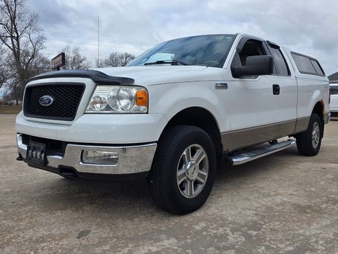 Used 2005 Ford F150 XLT image 2