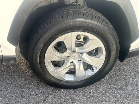 Used 2023 Toyota RAV4 LE image 40