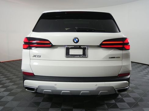 Certified 2024 BMW X5 sDrive40i w/ Parking Assistance Package RWD image 4
