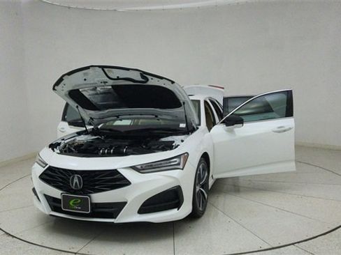 Used 2025 Acura TLX w/ Technology Package image 71