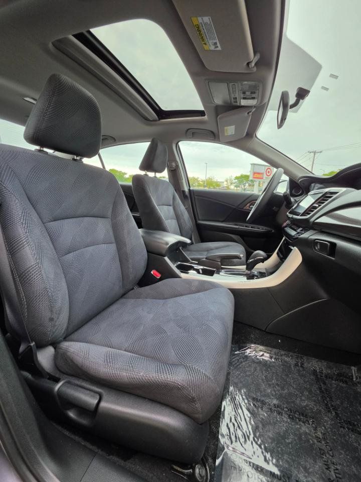 Used 2017 Honda Accord EX image 14
