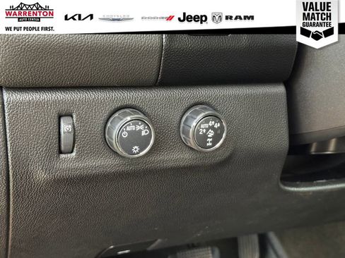 Used 2018 Chevrolet Colorado ZR2 image 19