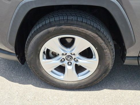 Certified 2021 Toyota RAV4 XLE FWD image 23