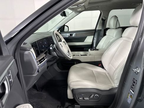 Certified 2025 Hyundai Santa Fe Calligraphy image 11