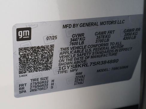 Used 2025 Cadillac Escalade ESV Premium Luxury w/ LPO, Floor Liner Package image 32