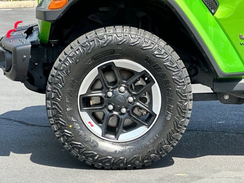 Used 2018 Jeep Wrangler Unlimited Rubicon AWD/4WD image 31