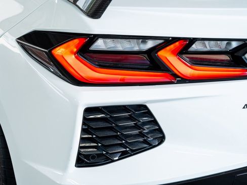 Used 2022 Chevrolet Corvette Stingray Coupe w/ Z51 Performance Package image 26