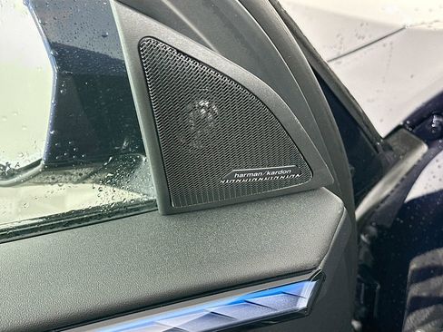 Used 2025 BMW X3 xDrive30i w/ Premium Package image 22