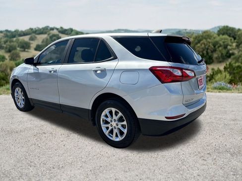 Used 2020 Chevrolet Equinox LS w/ LS Convenience Package FWD image 7