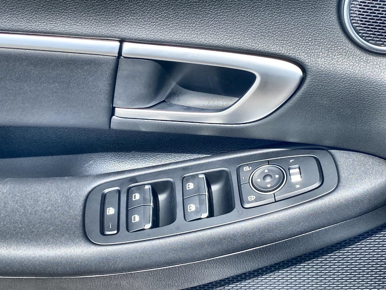 Used 2026 Hyundai Sonata SEL FWD image 20