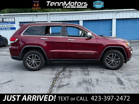 Used 2017 Jeep Grand Cherokee Limited AWD/4WD image 4