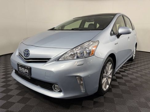 Used 2012 Toyota Prius V Five FWD image 1