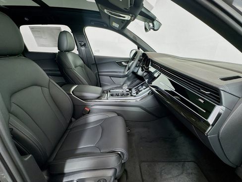 New 2025 Audi Q7 3.0T Prestige image 26